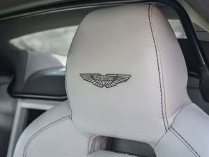 Aston Martin Vantage Roadster Bild 5