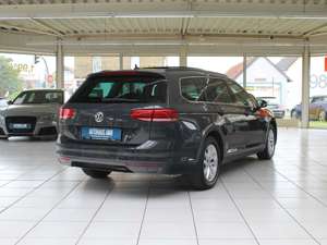 Volkswagen Passat Variant 1.5 TSI Comfortl. Pano Kamera ACC Bild 2