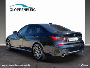 BMW 320 d Limousine M Sport HiFi DAB LED WLAN GSD Bild 3