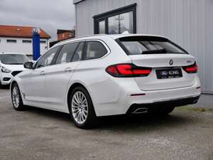 BMW 520 i Touring Luxury-Line Panoramadach+Laserlicht Bild 3