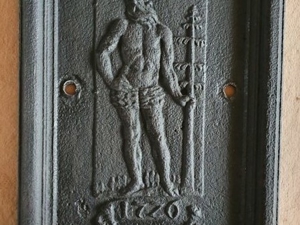 Alte Kaminplatte "Wilder Mann" Bild 2