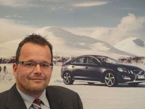 Volvo XC60 Plus Dark AWD+PANO-ACC-BLIS-AHK* Bild 3