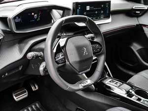 Peugeot 208 e- GT Elektromotor Panorama Navi digitales Cockpit Bild 4