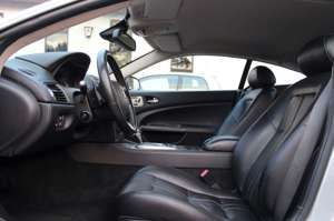Jaguar XK Coupé 4.2 V8 Leder 20" Navi KeylessGo BiXenon Bild 5