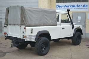Land Rover Defender 110 Pick Up Puma Klima AHK Schnorchel Bild 5