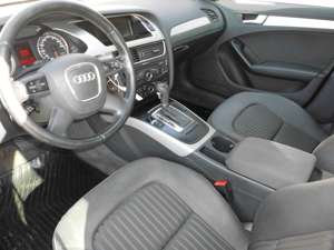 Audi A4 Ambiente Lim. (8K2)   TÜV neu Steuerkette neu Bild 6