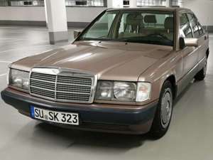 Mercedes-Benz 190 190 E 2.0 Autom. Oldtimer 1 Vorbe. LEDER KLIMA ESD Bild 3