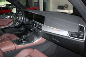 BMW X5 M d INDIVIDUAL LASER PANORAMA SOFT-CLOSE Bild 5