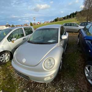 Volkswagen New Beetle 2.0 en vogue Klima Alufelgen Fahrwerk Euro 4 Bild 3