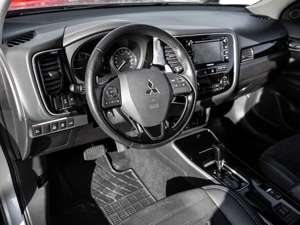 Mitsubishi Outlander Edition+ 2WD 2.0 MIVEC Navi 360 Kamera LED Mehrzon Bild 5