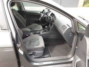 Volkswagen Golf Variant 1.6TDI DSG Comfortline Navi ACC PDC Bild 4