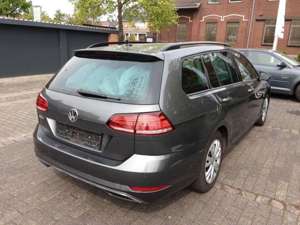 Volkswagen Golf Variant 1.6TDI DSG Comfortline Navi ACC PDC Bild 3