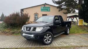 Nissan Navara King Cab SE 4X4 - Luftfederung , LED, TÜV 11/25