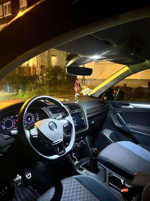 Volkswagen Tiguan Tiguan 1.5 TSI ACT OPF IQ.DRIVE Bild 4