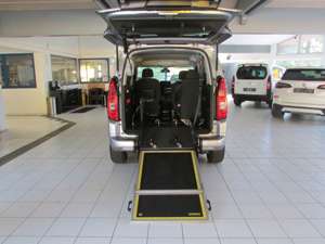 Opel Combo Life E Edition Rollstuhltr./Behinderteger. Bild 3
