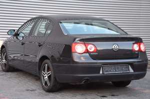 Volkswagen Passat Lim. Trendline 1.4TSI SITZHEIZUNG KLIMAAU Bild 3