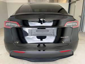Tesla Model Y Performance Dualmotor-Allrad 393kW / 534PS 393k... Bild 5