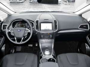 Ford S-Max Titanium 2.0 EcoBl. 7-Sitzer+Panoramadach Klima Bild 5
