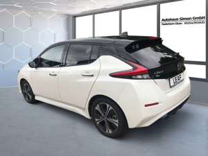 Nissan Leaf 40 kWh Tekna  2 farbig Bild 4