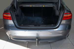 Jaguar XE 2.0d Pure Aut. Navi Leder Klimaautomatik 2-Zonen Bild 5