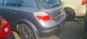 Opel Astra 1.6 Bild 2