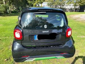 smart forTwo smart fortwo electric drive greenflash passion Bild 2