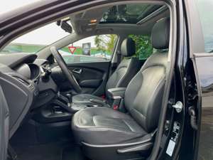 Hyundai iX35 2.0 4WD Automatik Premium Navi Panorama SHZ 1.Hand Bild 7