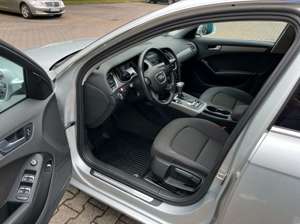 Audi A4 2,0TDI Lim. Ambiente+AHK+BT+TÜVService Neu Bild 5