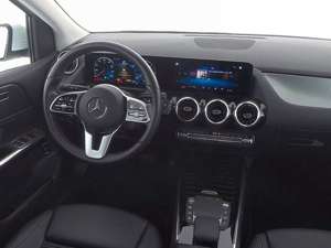 Mercedes-Benz B 200 d Progressive AHK / SHZ / MBUX / LED Bild 5