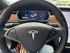 Tesla Model S Dual Motor Allradantrieb Bild 5