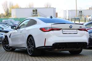 BMW M4 Competition/Carbon/HuP/Leder/DrivAssPro/360°K Bild 4