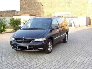 Chrysler Grand Voyager 3.3 LX*Klima*Allgemein guter Zustand*LPG*7-Sitzer* Bild 3