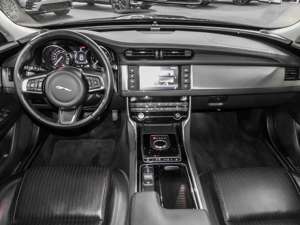 Jaguar XF Prestige 25d Panorama Navi Leder Soundsystem El. H Bild 4