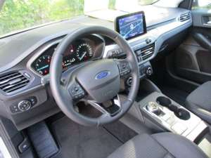 Ford Focus Titanium  5-Türer  "Automatik" Bild 5