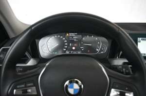 BMW 320 iA Touring Navi.LED.Headup.AHK.Pano.Rükamera Bild 6