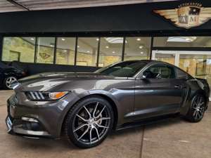 Ford Mustang 2.3 EcoBoost Auto Fastback Bild 3