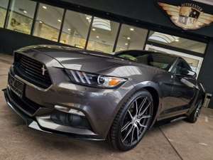 Ford Mustang 2.3 EcoBoost Auto Fastback Bild 2