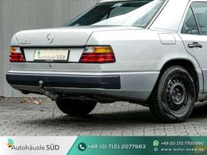 Mercedes-Benz E 200 |OLDTIMER|AHK|AUTOMATIK|SERVOLENKUNG| Bild 6