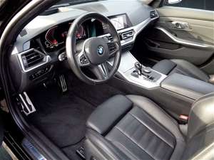 BMW 320 i Limousine M Sport Head-Up HiFi WLAN Shz Bild 7