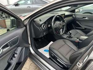 Mercedes-Benz A 180 d Blueefficiency Klima*Panoramadach*PDC*Alu Bild 4