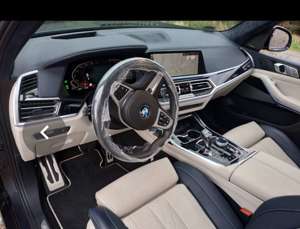 BMW X7 xDrive 30 d M Sport Bild 3
