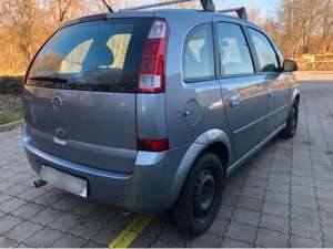 Opel Meriva 1.8 16V Cosmo Bild 2