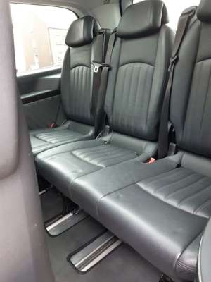 Mercedes-Benz Viano 3.0 CDI Ambiente Edition lang Automatik 7 Sitze AH Bild 4