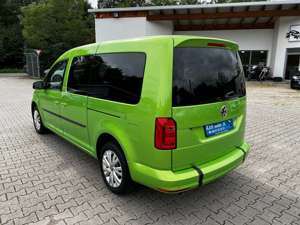 Volkswagen Caddy Maxi BMT mit Navigationssystem und Rollstuhl Rampe Bild 2