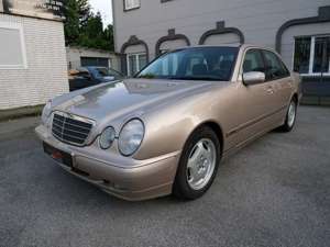 Mercedes-Benz E 240 Classic 1. Hand BRD Auto Klima el.Sitze ALU ZV FB