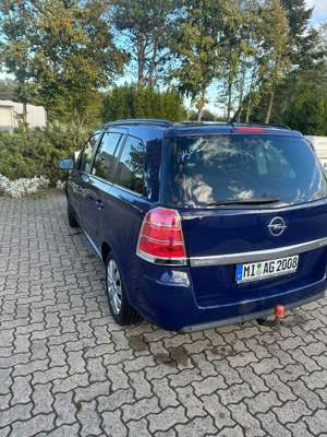 Opel Zafira Edition "111 Jahre" Bild 2