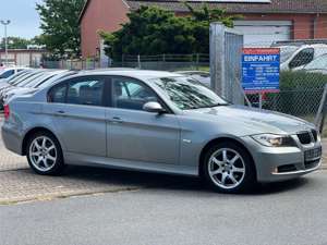 BMW 318 i/Automatik/S-heft/MFL/Limo. Bild 3