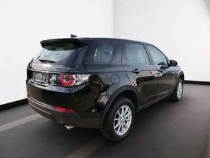 Land Rover Discovery Sport 2.0 Pure Bild 2