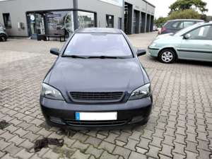 Opel Astra Astra 2.2 16V Coupe Bild 2