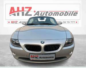 BMW Z4 Roadster 2.0i*Xenon*Leder*Navi*Alu* Bild 2